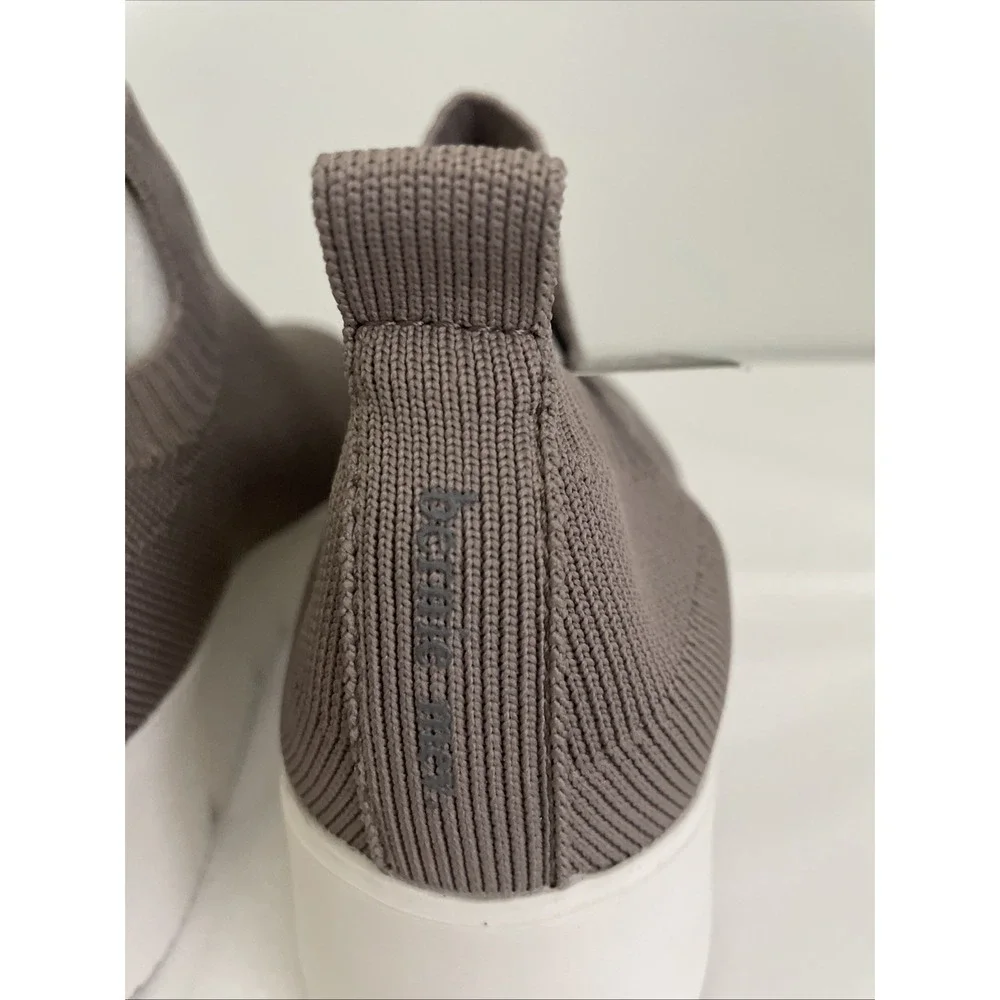 Bernie Mev New York Vegan Slip On Knit wedges Taupe Mauve Womens 39 NEW